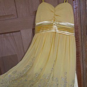 Yellow Dress (Grande/Large)
